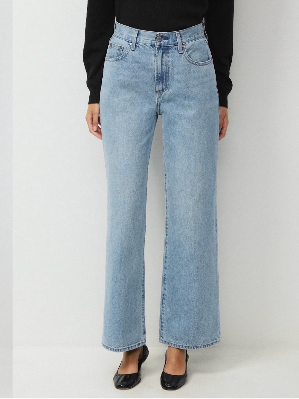 Aritzia denim forum the Farrah hi-rise wide leg short